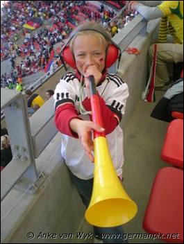 "...schland, ...schland!"